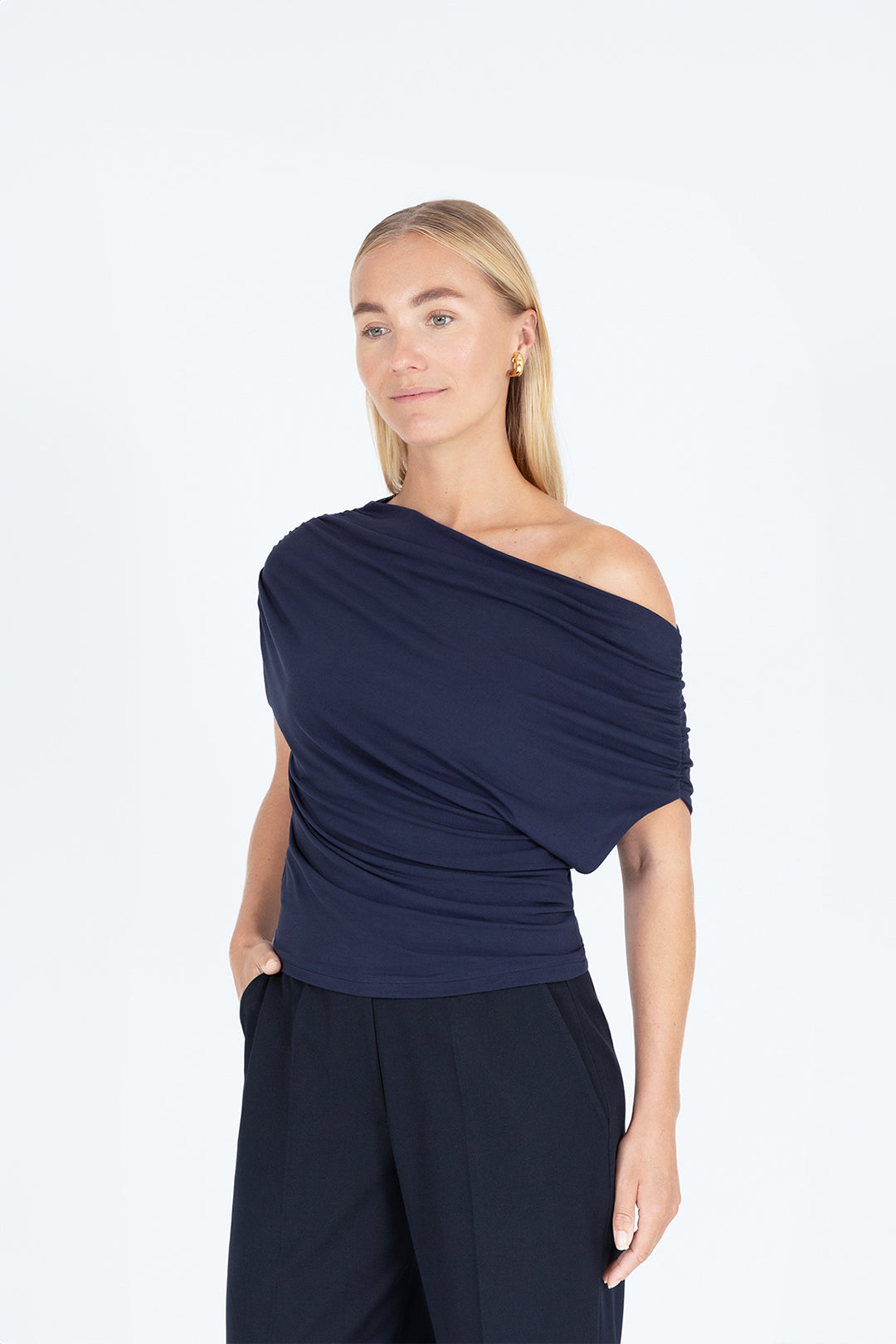 THE BELLA TOP NAVY