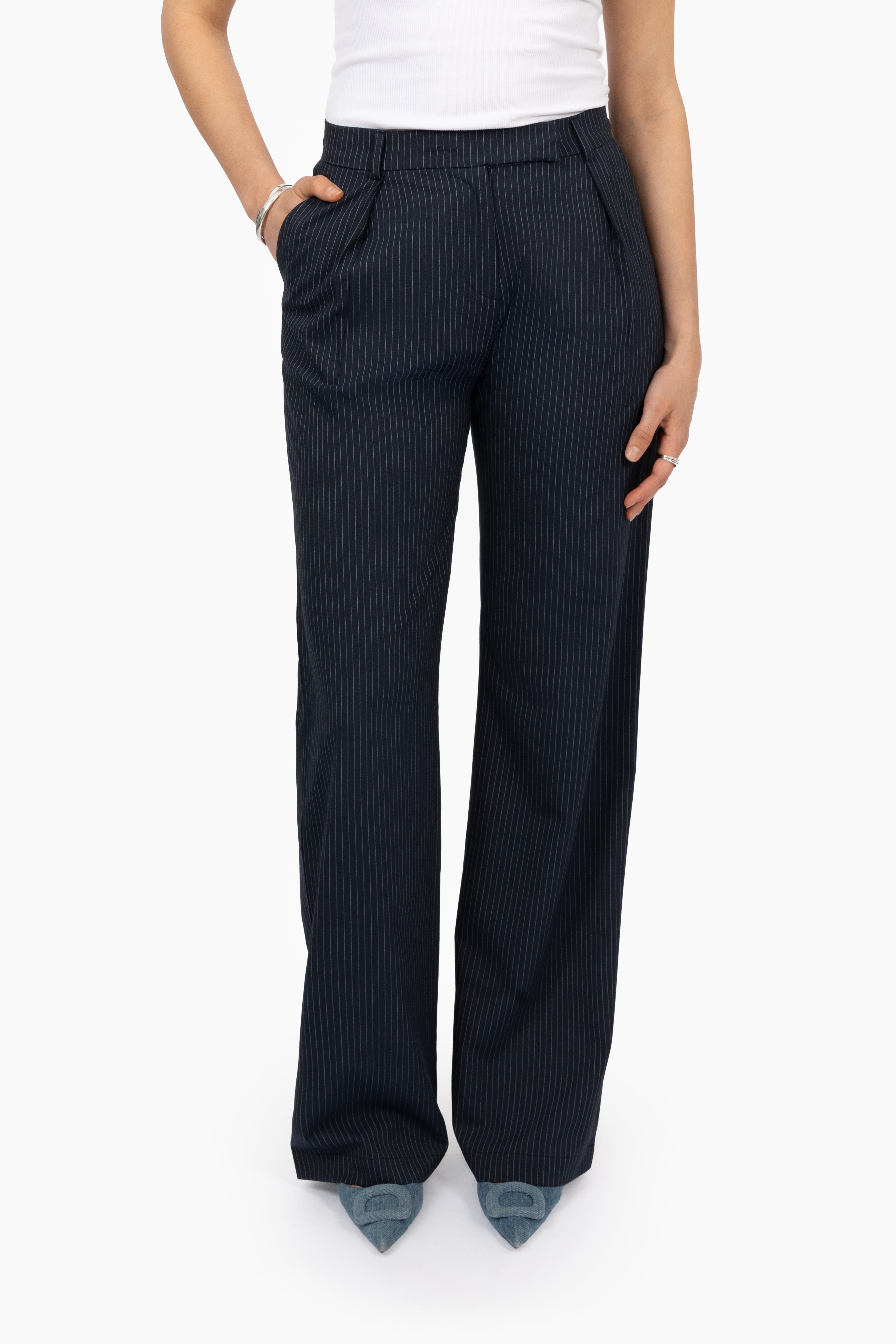 THE DELIA PANTS NAVY STRIPE