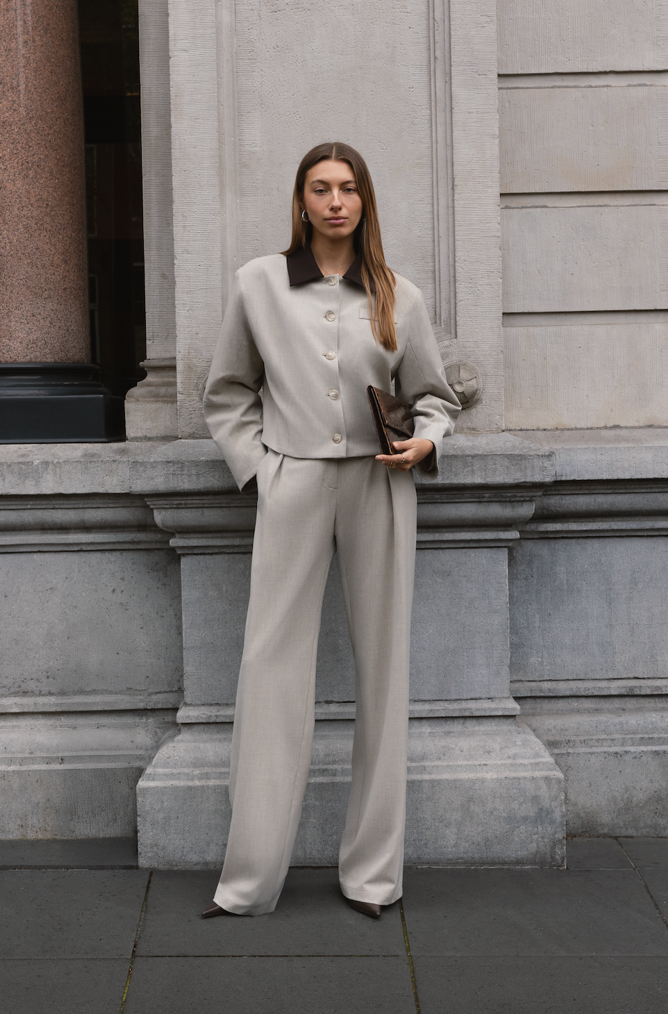 THE DAPHNE JACKET BEIGE