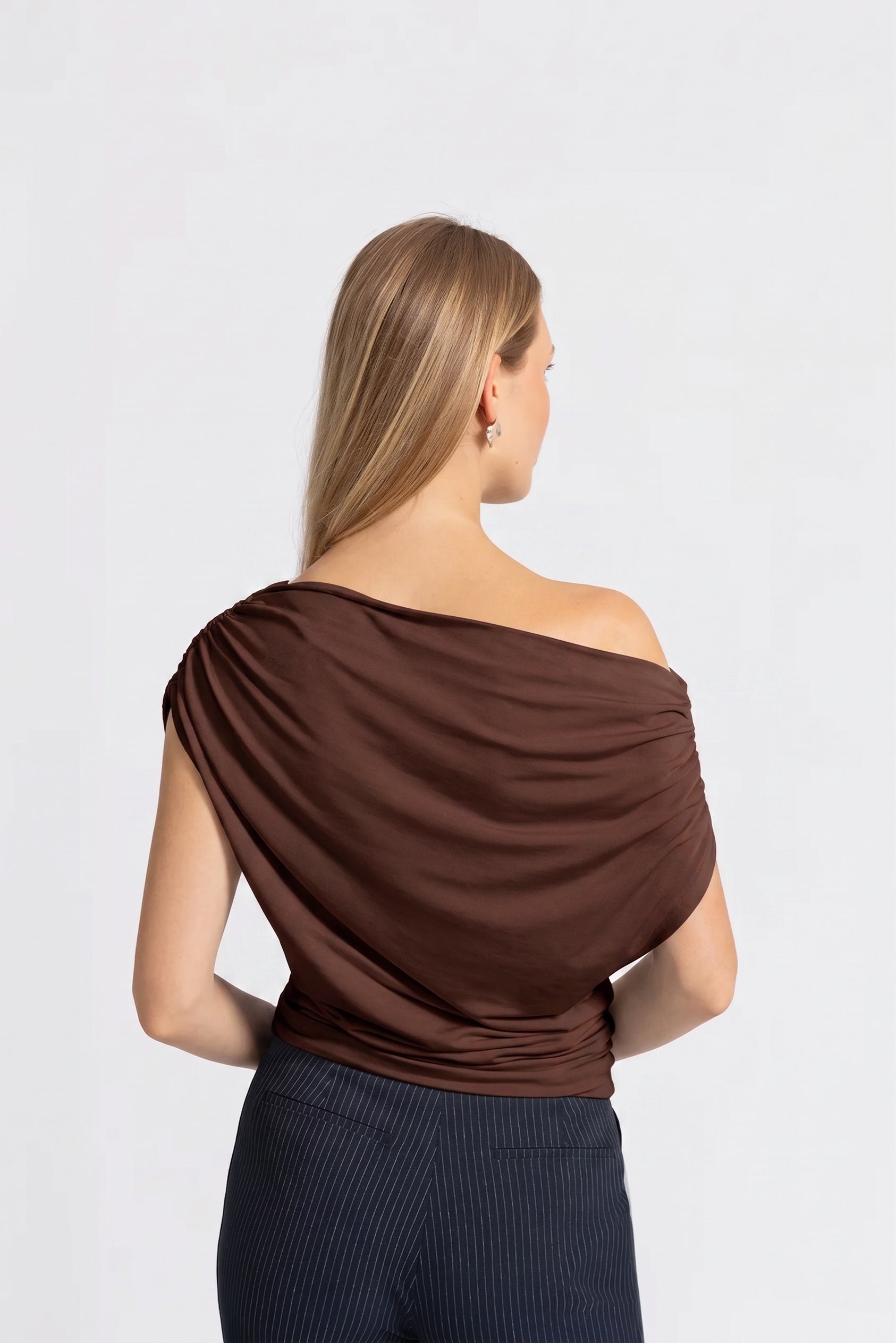 THE BELLA TOP BROWN