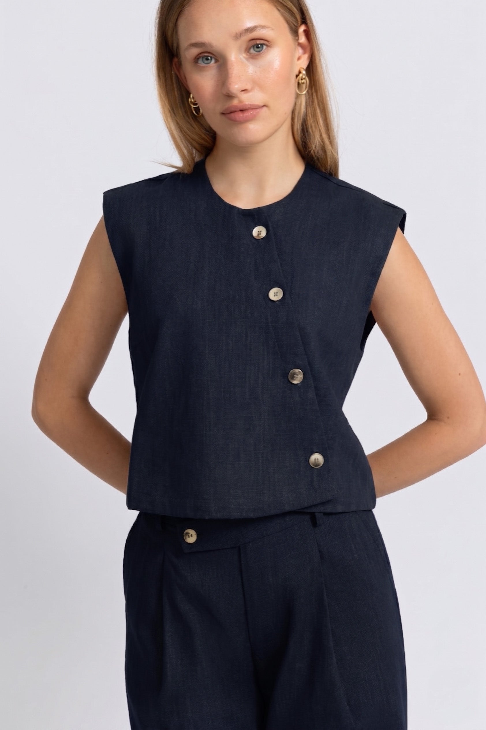THE CATO GILET