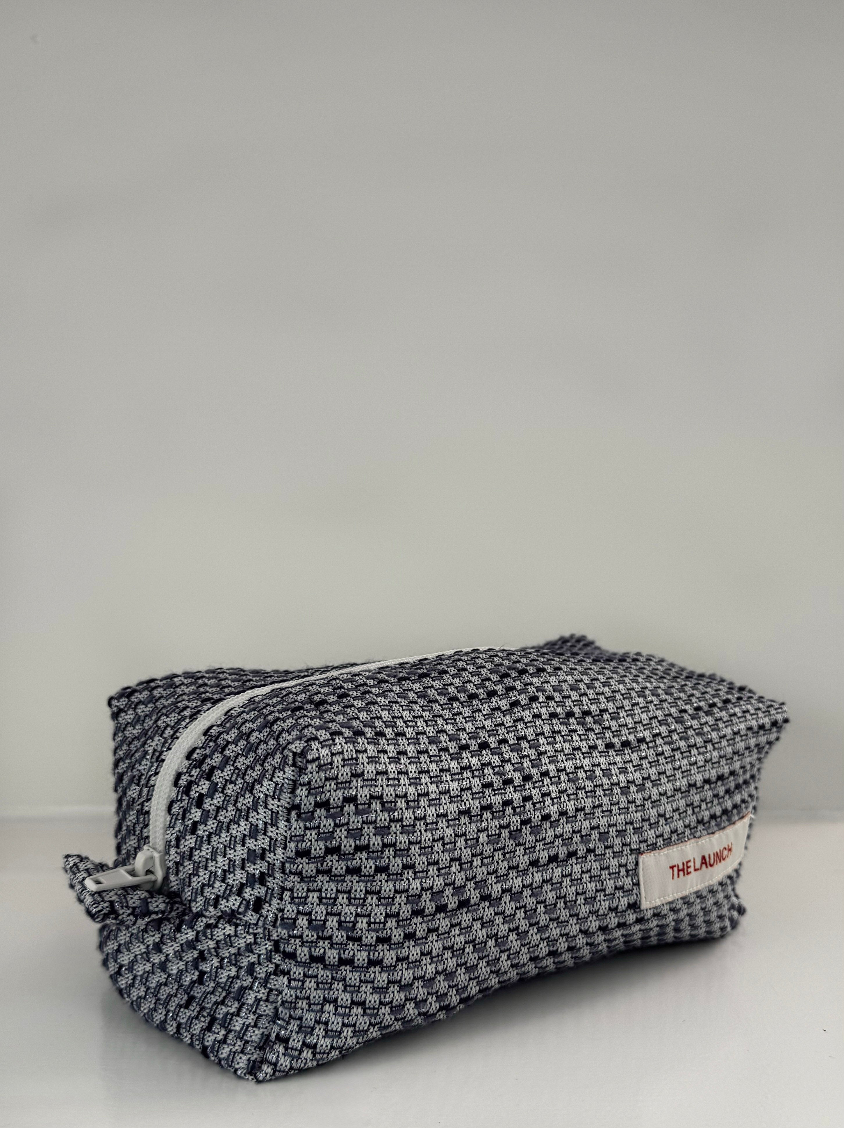 THE MAKE-UP BAG BLUE