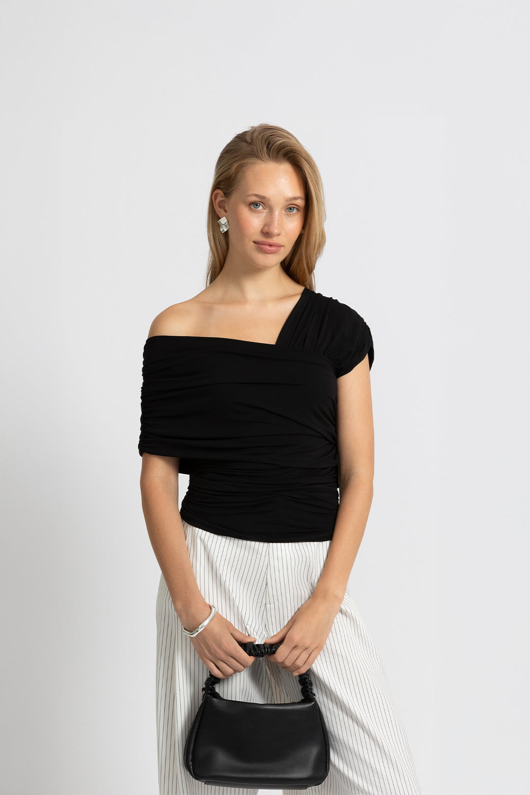 THE FENNA TOP BLACK