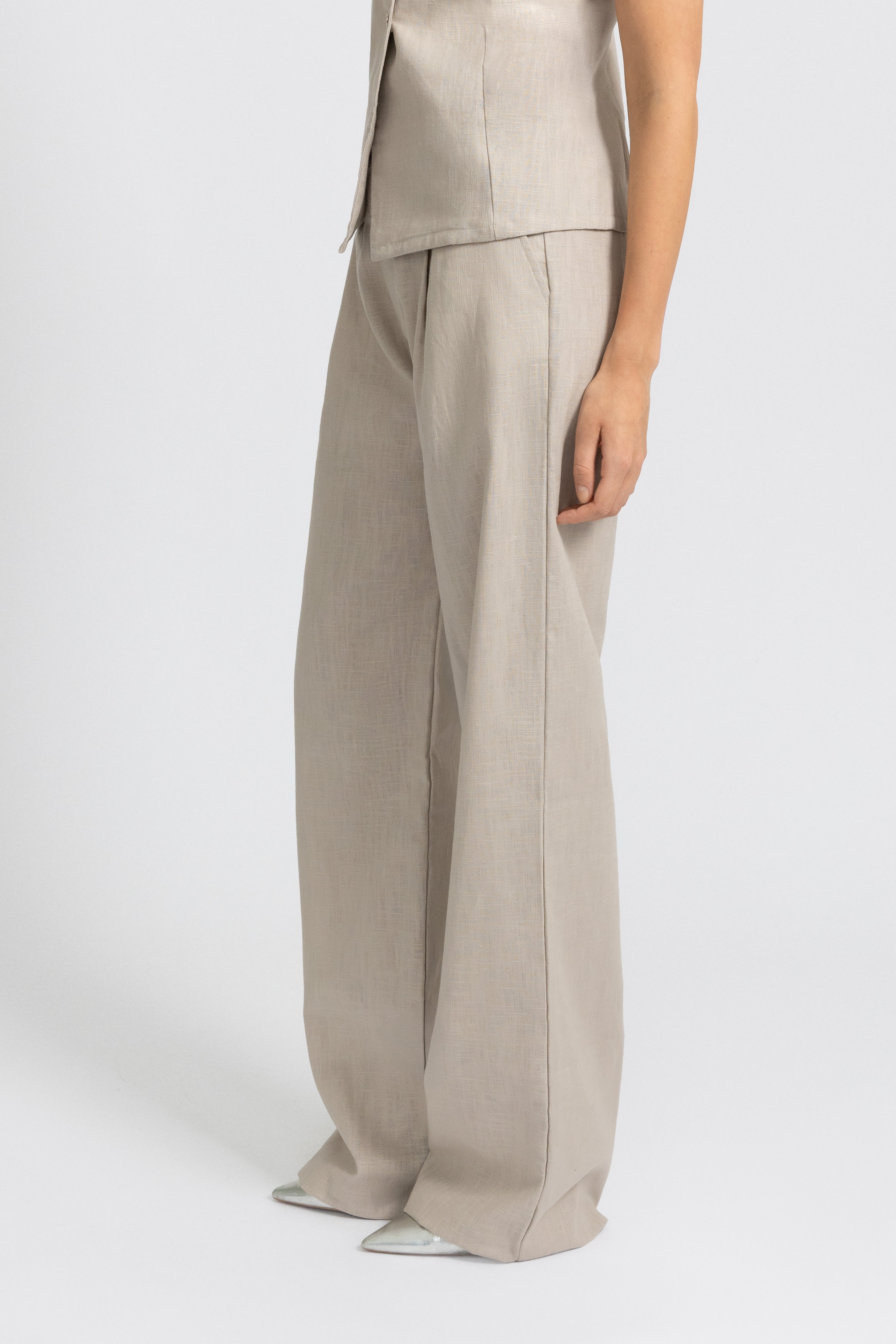 THE CATO PANTS BEIGE