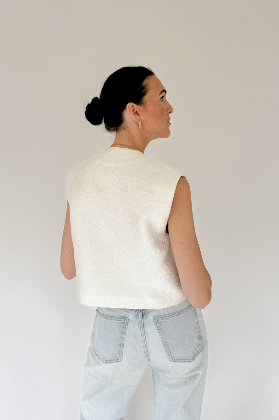 THE LEYA GILET